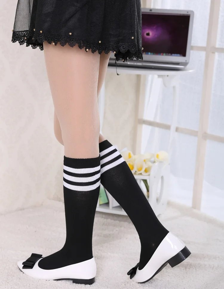Women's Knee High Socks Streewear Harajuku Cheerleaders Black White Three-Line Striped Letter Fashion Dress Sock