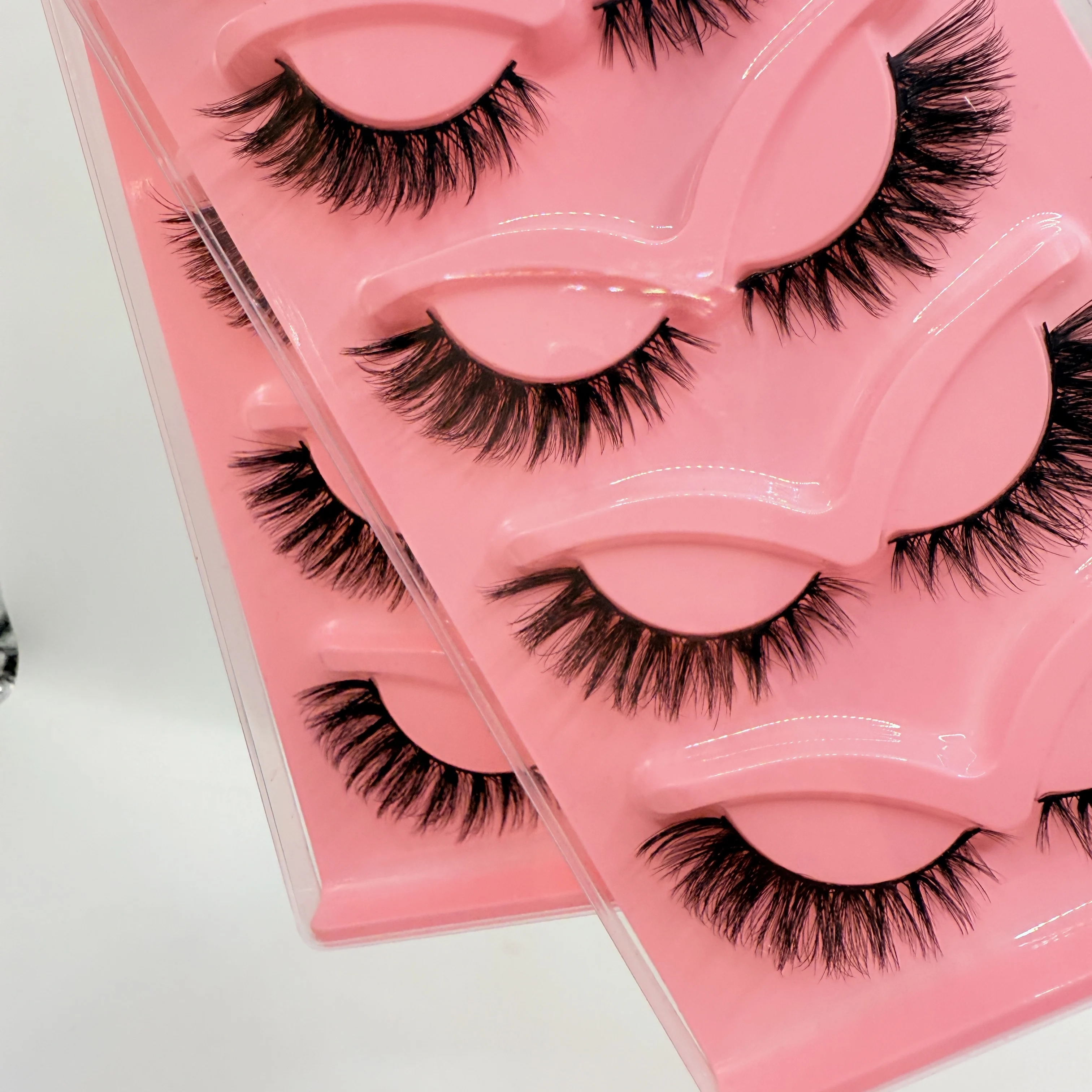 Hot Selling Makeup 5 Pairs Cat Eye Lashes Faux False Eyelashes Dramatic Volume Strip Lashes