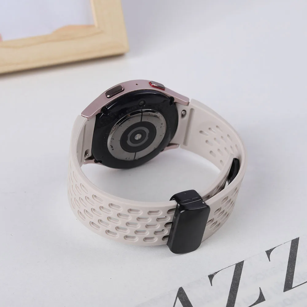 Silicone Strap for Samsung Galaxy Watch 7 6 5 4 40mm 44mm 5 Pro 45mm Magnetic Buckle Band 6 Classic 43mm 47mm No Gaps Bracelet