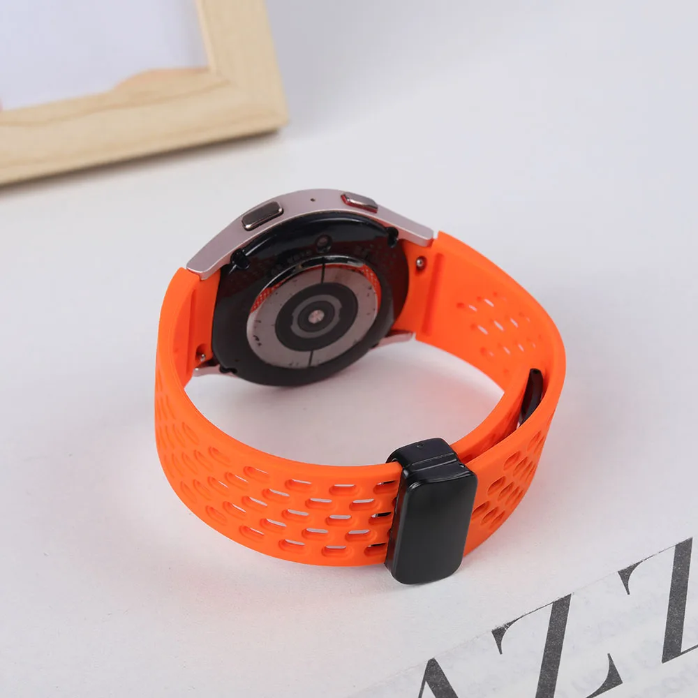 Silicone Strap for Samsung Galaxy Watch 7 6 5 4 40mm 44mm 5 Pro 45mm Magnetic Buckle Band 6 Classic 43mm 47mm No Gaps Bracelet