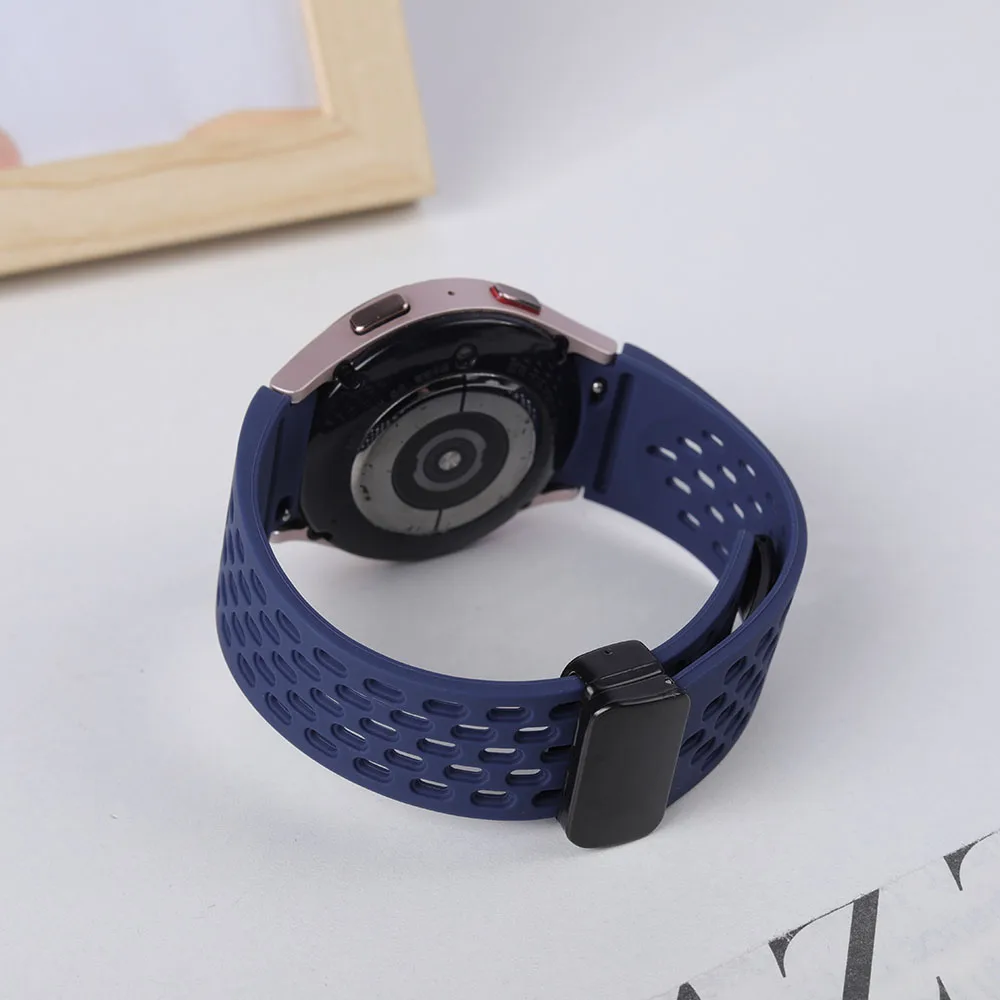 Silicone Strap for Samsung Galaxy Watch 7 6 5 4 40mm 44mm 5 Pro 45mm Magnetic Buckle Band 6 Classic 43mm 47mm No Gaps Bracelet