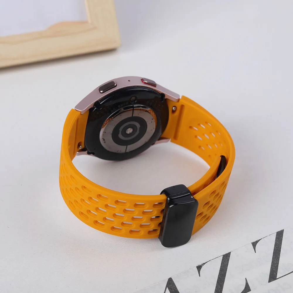 Silicone Strap for Samsung Galaxy Watch 7 6 5 4 40mm 44mm 5 Pro 45mm Magnetic Buckle Band 6 Classic 43mm 47mm No Gaps Bracelet