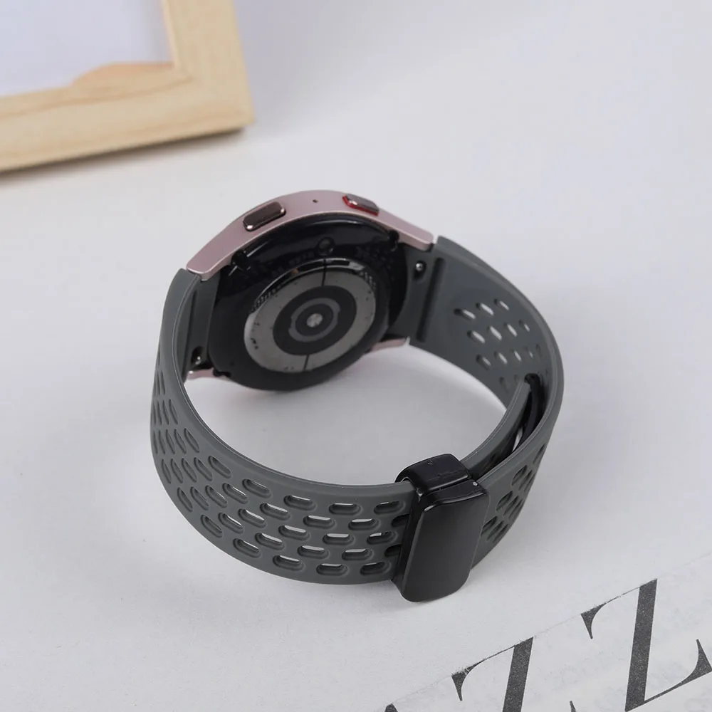 Silicone Strap for Samsung Galaxy Watch 7 6 5 4 40mm 44mm 5 Pro 45mm Magnetic Buckle Band 6 Classic 43mm 47mm No Gaps Bracelet