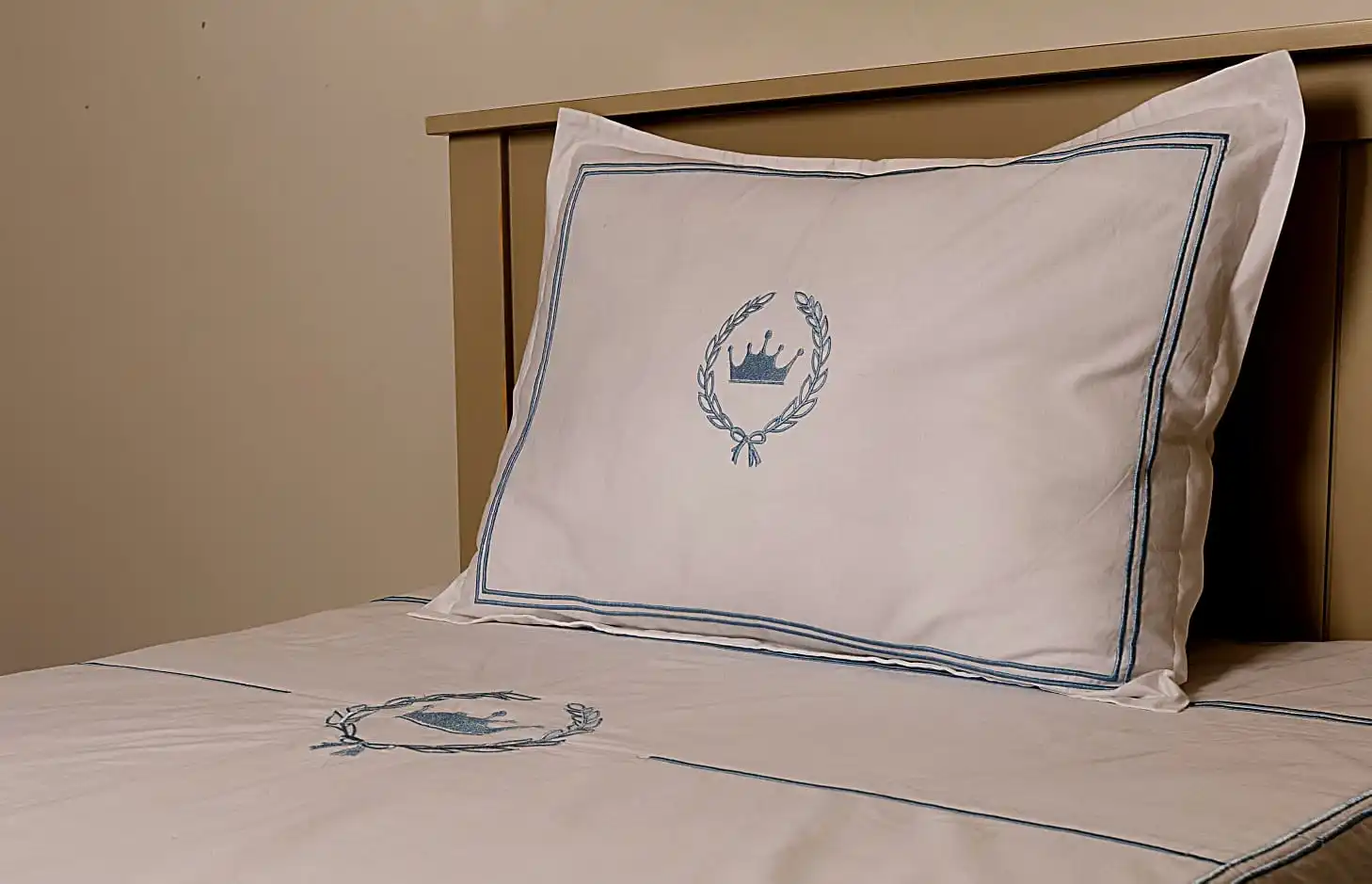 Mail's Home 2025 Towels Natural Cotton White Bedding Coverlet Set with Embroidery Pillowcase+Covers+Bed Sheet