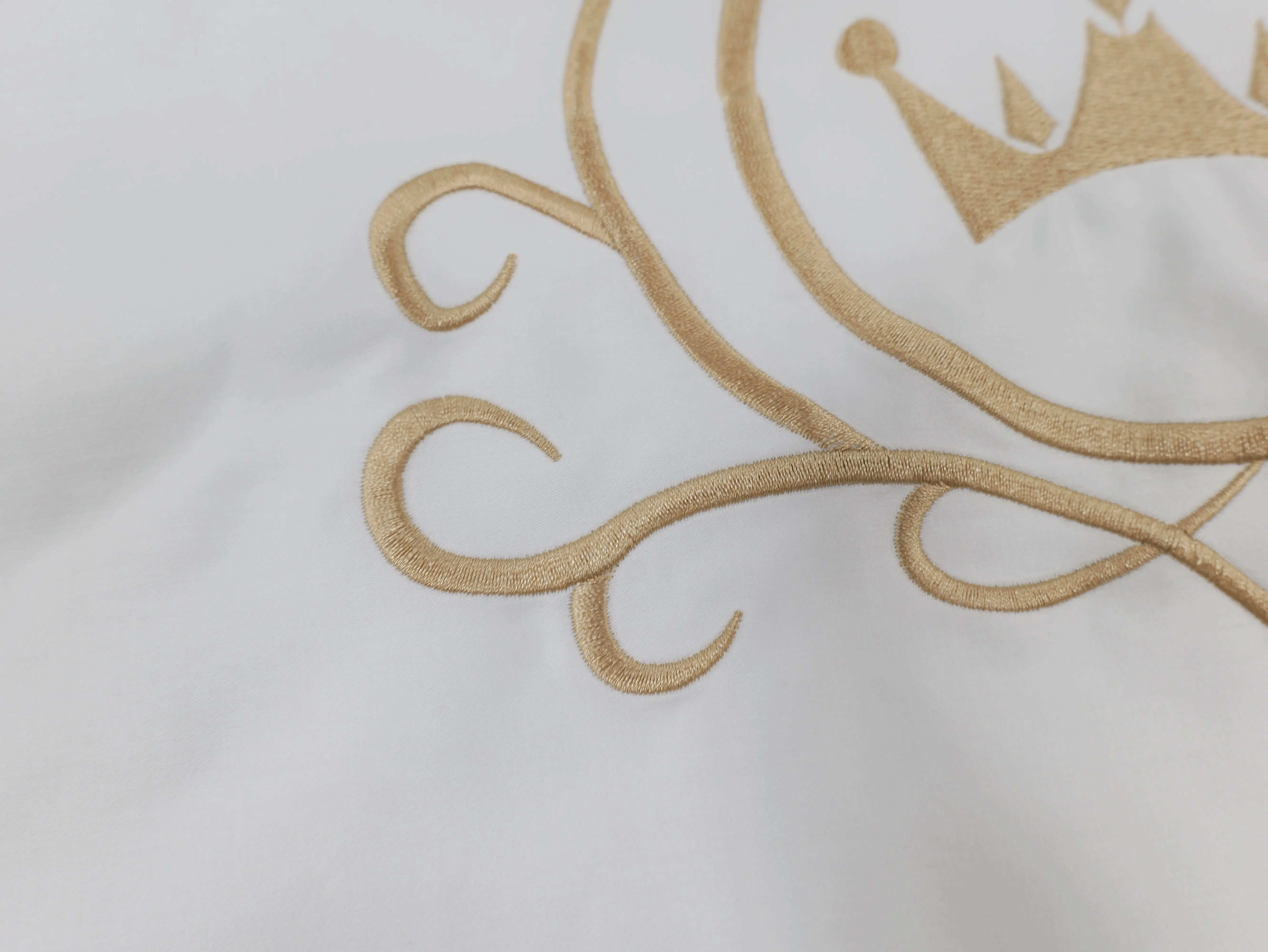 Mail's Home 2025 Towels Natural Cotton White Bedding Coverlet Set with Embroidery Pillowcase+Covers+Bed Sheet