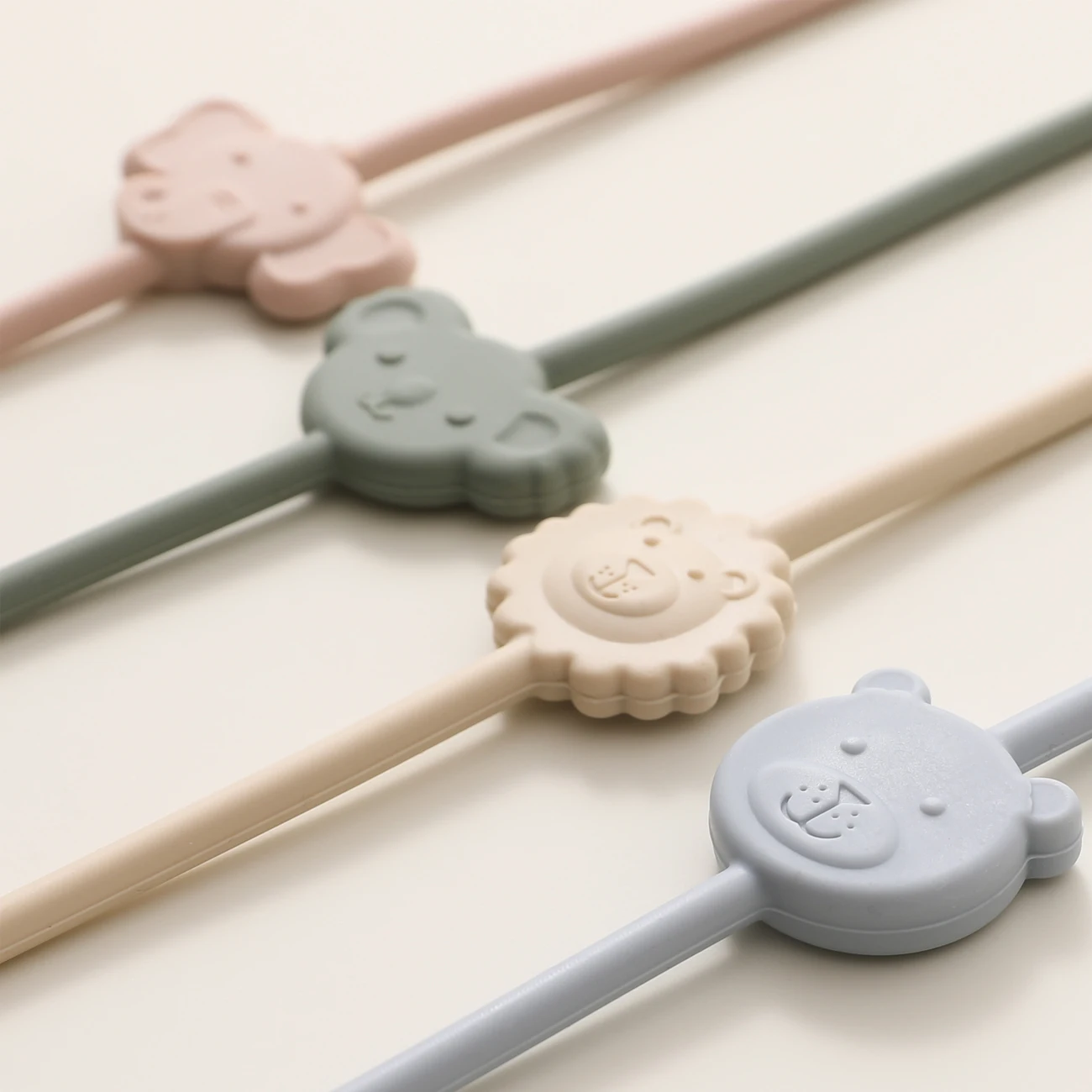 6pcs Baby Pacifier Clips Soft Silicone，Baby Toy Adjustable Infant Nipple Holder  Stroller Baby Accessories