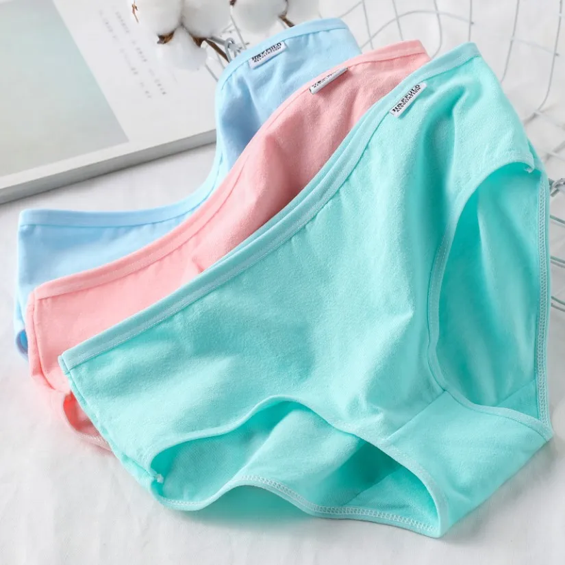 Candy Color Panties Women's Comfortable High Quality Cotton Women's Underwear Mid Waist Ureathable Women's Large Size Briefs