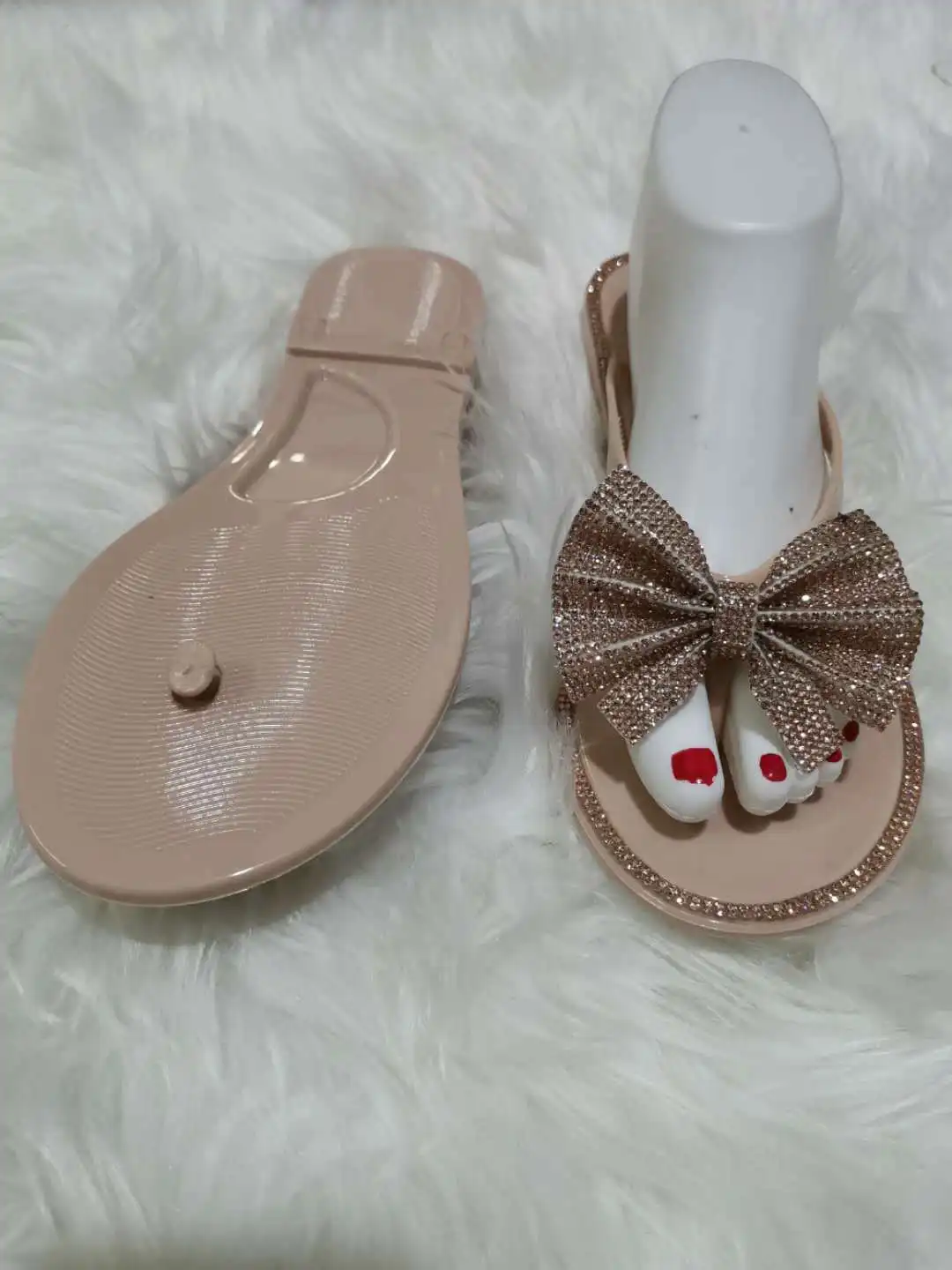 2024 Spring/Summer New Large Size Flip Flops Women Bow Knot Rhinestones Outdoor Leisure Beach Flat Home Sandals/Slippers