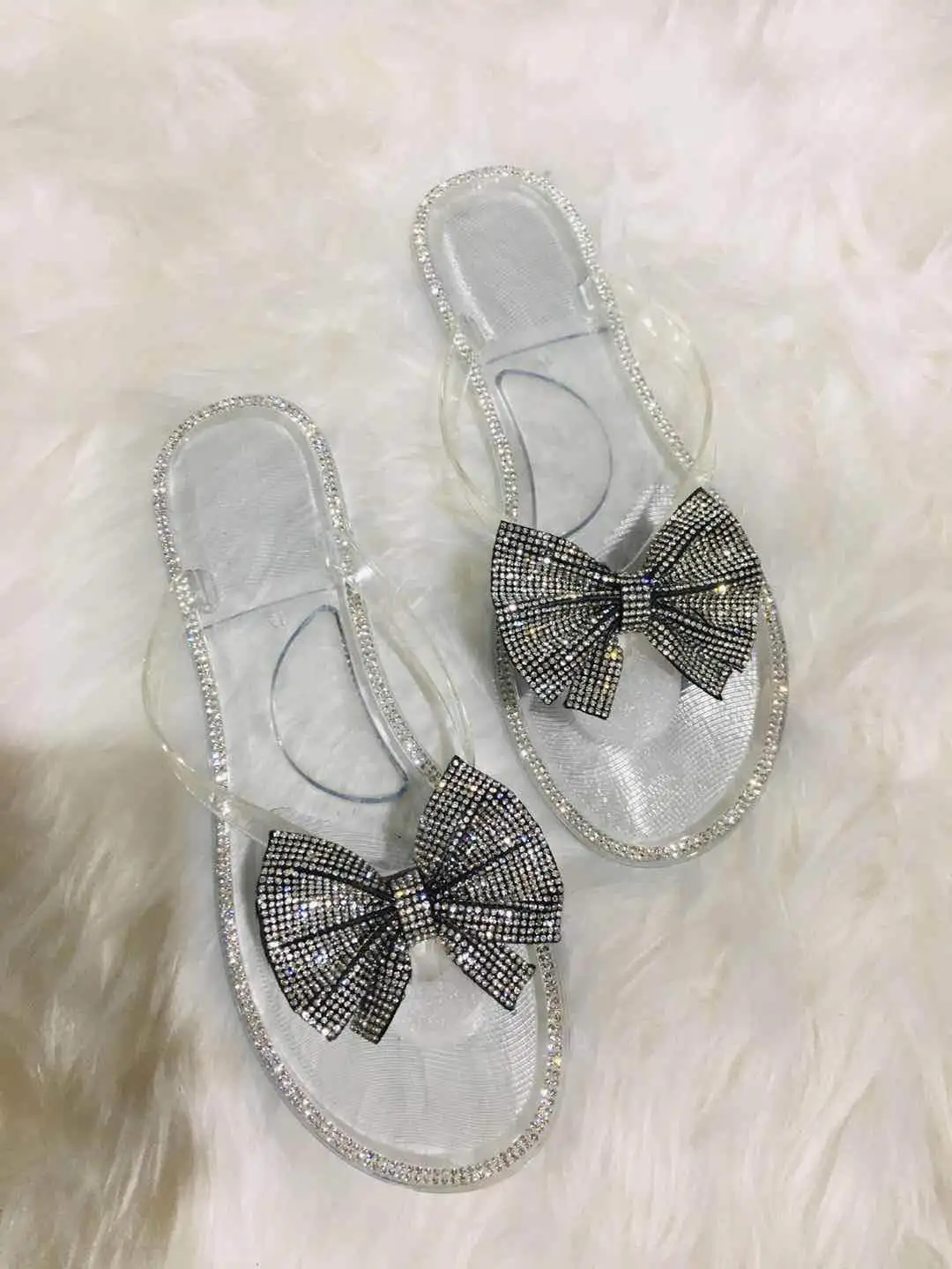 2024 Spring/Summer New Large Size Flip Flops Women Bow Knot Rhinestones Outdoor Leisure Beach Flat Home Sandals/Slippers