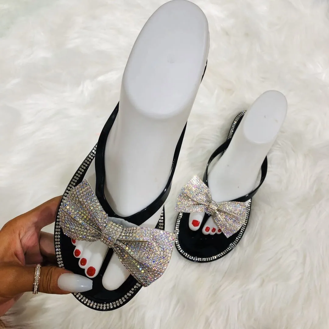 2024 Spring/Summer New Large Size Flip Flops Women Bow Knot Rhinestones Outdoor Leisure Beach Flat Home Sandals/Slippers