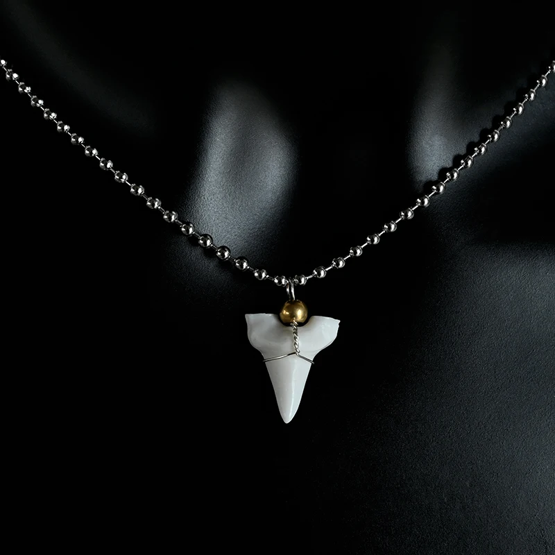 1PC Hawaii Surfer Jewelry Handmade Imitation Shark Teeth Pendant New Zealand Maori Tribal bone Choker WoMen's Men's Necklace