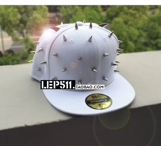All Kinds of Silver Spikes Rivets For Leather Punk Studs and Spikes For Clothes Thorns Patch Tachas Para Ropa Remaches
