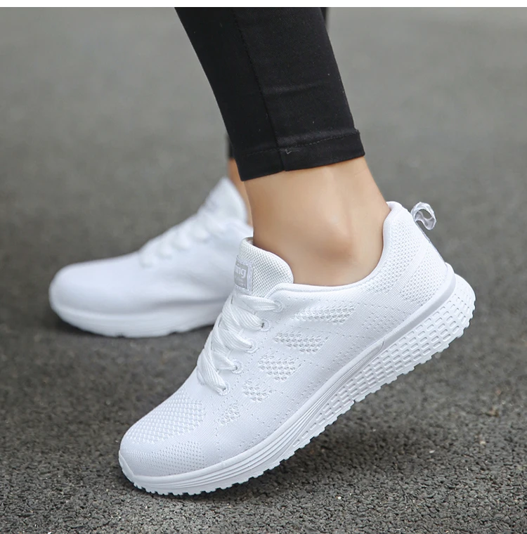 Women's Sneaker 2025 New Fashion Breathable Trainers Comfortable Sneakers Mesh Fabric Lace Up Women's Tennis Shoes For Women