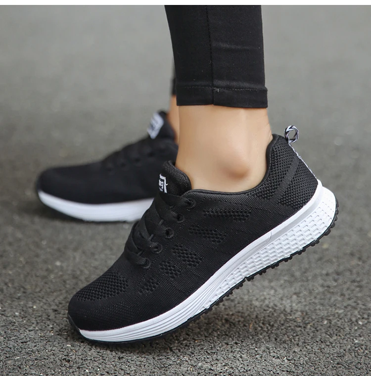 Women's Sneaker 2025 New Fashion Breathable Trainers Comfortable Sneakers Mesh Fabric Lace Up Women's Tennis Shoes For Women