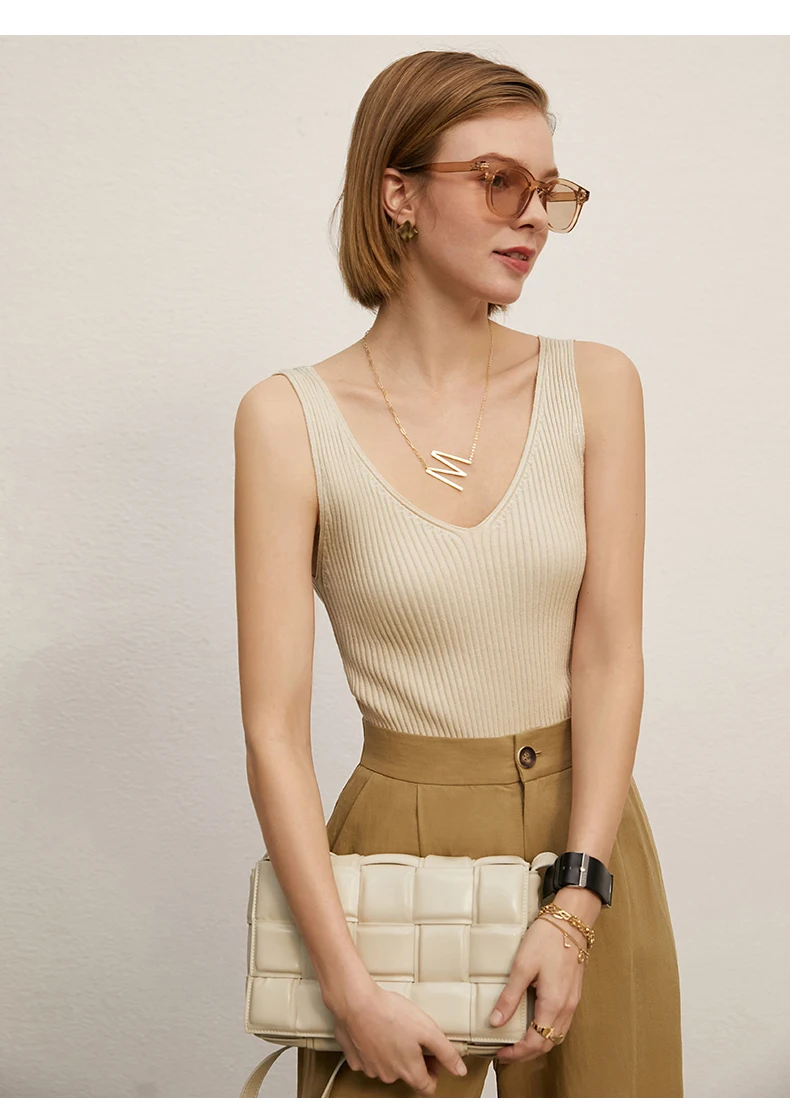 Amii Minimalism Summer New Women's Camisole Tops Office Lady Solid V-neck Sexy Slim Vest Girls Tank Streetwear Tops 12321058