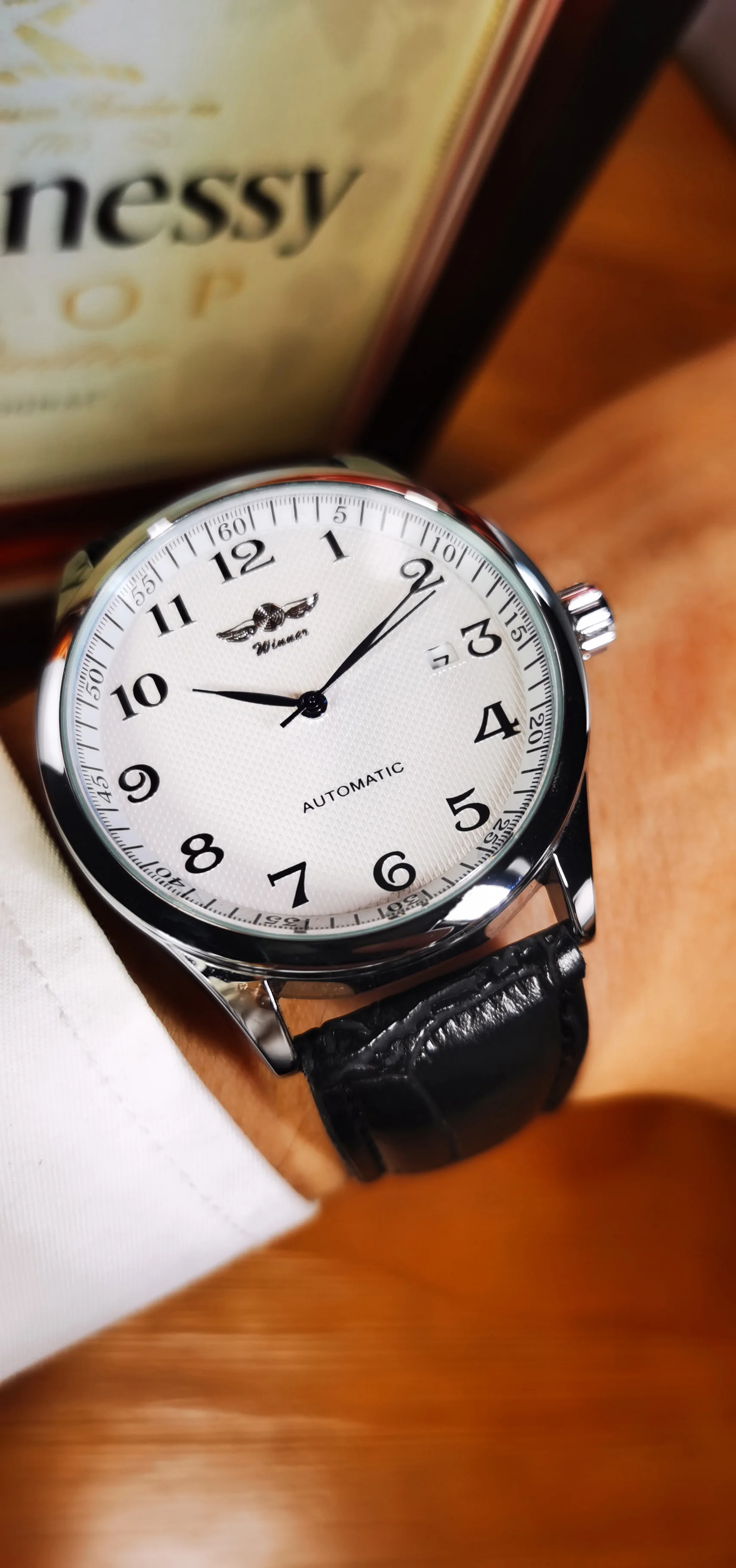 Winner Classic Business Watch for Men Retro Calendar Blue Hands Automatic Mechanical Watches Top Brand Luxury Steel Leather Belt