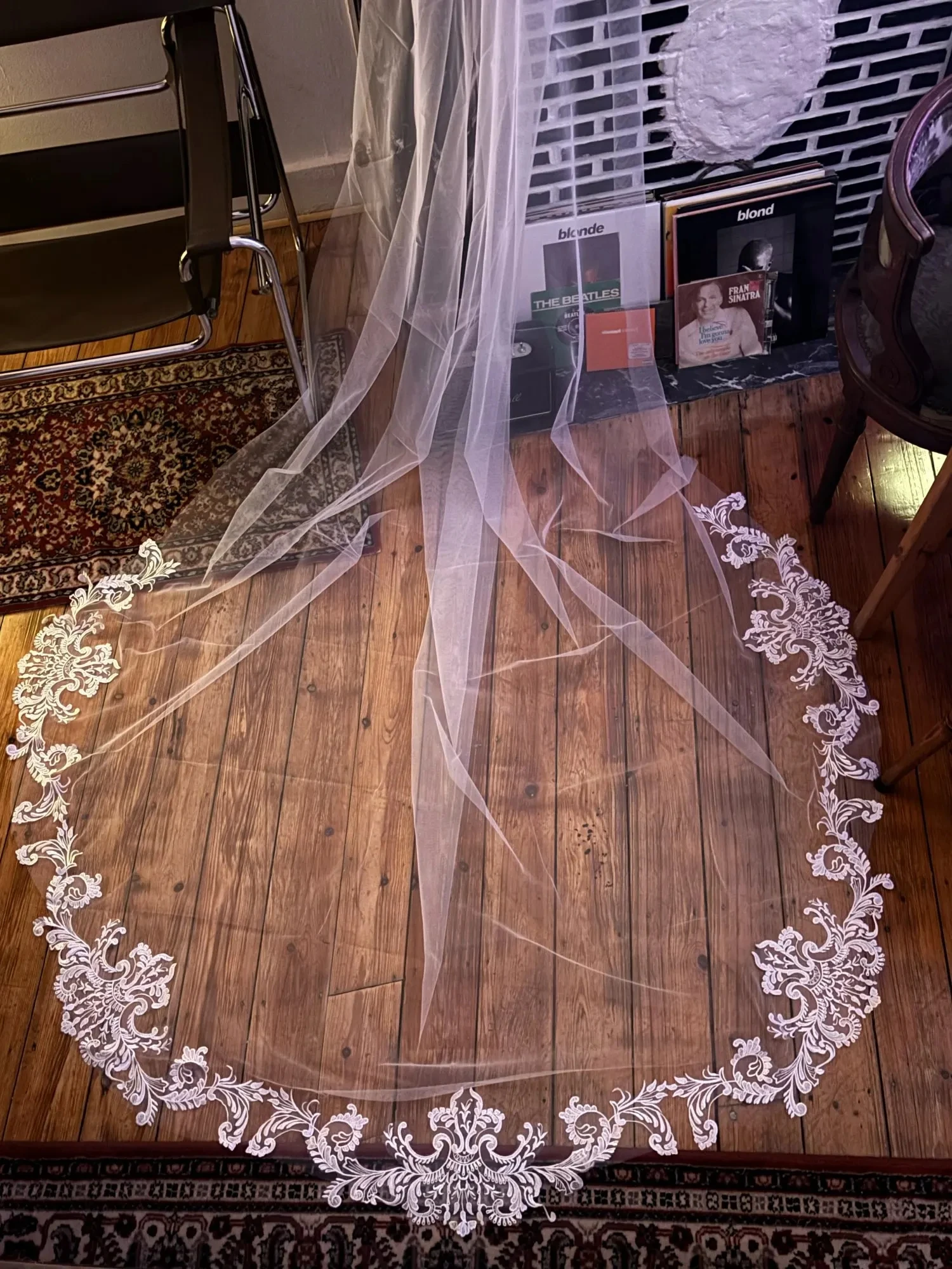 Elegant white Ivory cathedral wedding veil wave shaped lace Bridal veil 3m 4m 5m with Comb Wedding Accessories Customiz veil