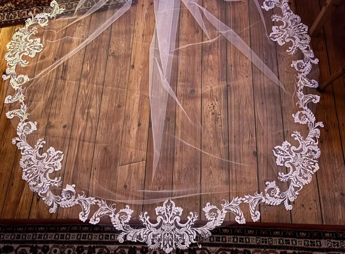Elegant white Ivory cathedral wedding veil wave shaped lace Bridal veil 3m 4m 5m with Comb Wedding Accessories Customiz veil