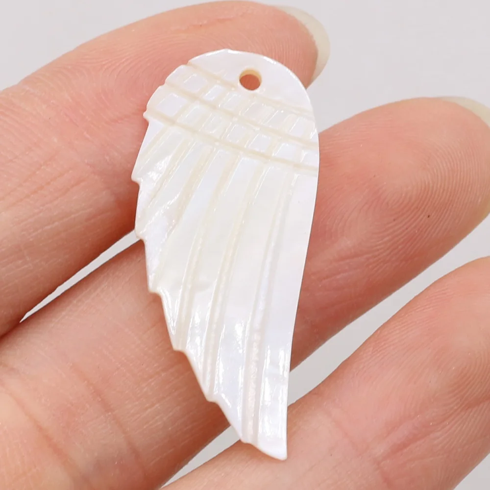 New Natural Shell Beads Pendant Leaf/Flower/Wing Mother of Pearl Shell Charms for DIY Earrings Necklace Jewelry Making 5PC