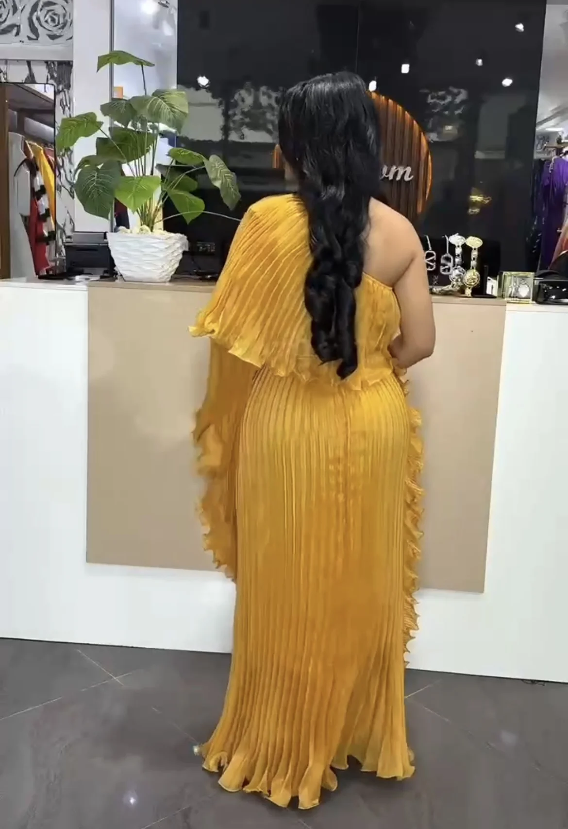 Miyake Fashion Design Dress Slanted Shoulder Solid Color Loose Women's Clothing Medium Length Elegant Dresses 2025 Summer New