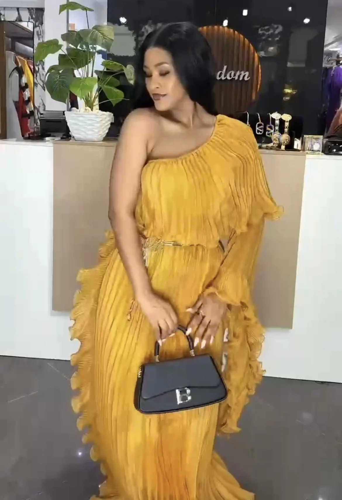 Miyake Fashion Design Dress Slanted Shoulder Solid Color Loose Women's Clothing Medium Length Elegant Dresses 2025 Summer New