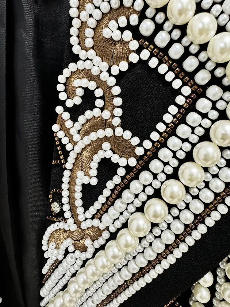 HIGH STREET Newest 2026 Stylish Designer Fashion Women's Luxurious Diamonds Pearls Embroidered Beaded Cropped Velvet Jacket