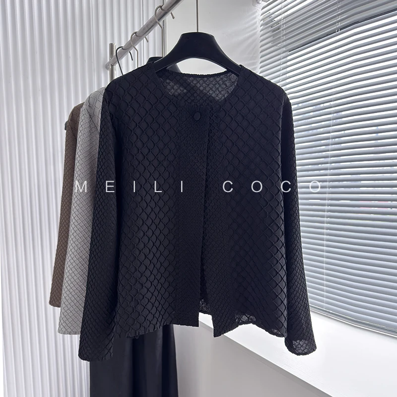 Miyake Pleated Jacket Female New 2025 Fall Round Neck Long-sleeved Blouse Loose Versatile Casual Thin Diamond Plaid Cardigan