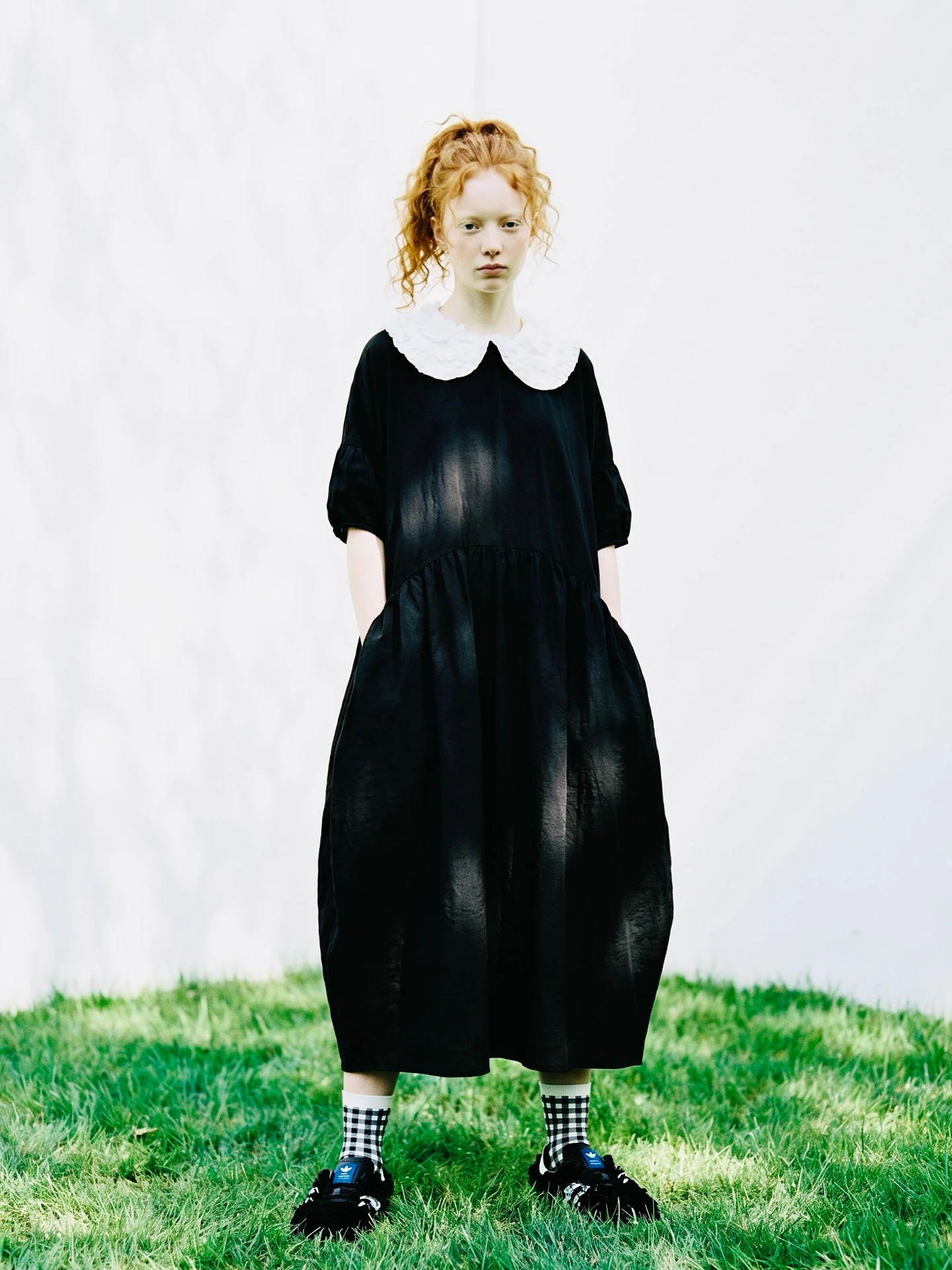 imakokoni original summer black age reducing dress, women's artistic slightly wrinkled texture, doll neck casual dress 265581