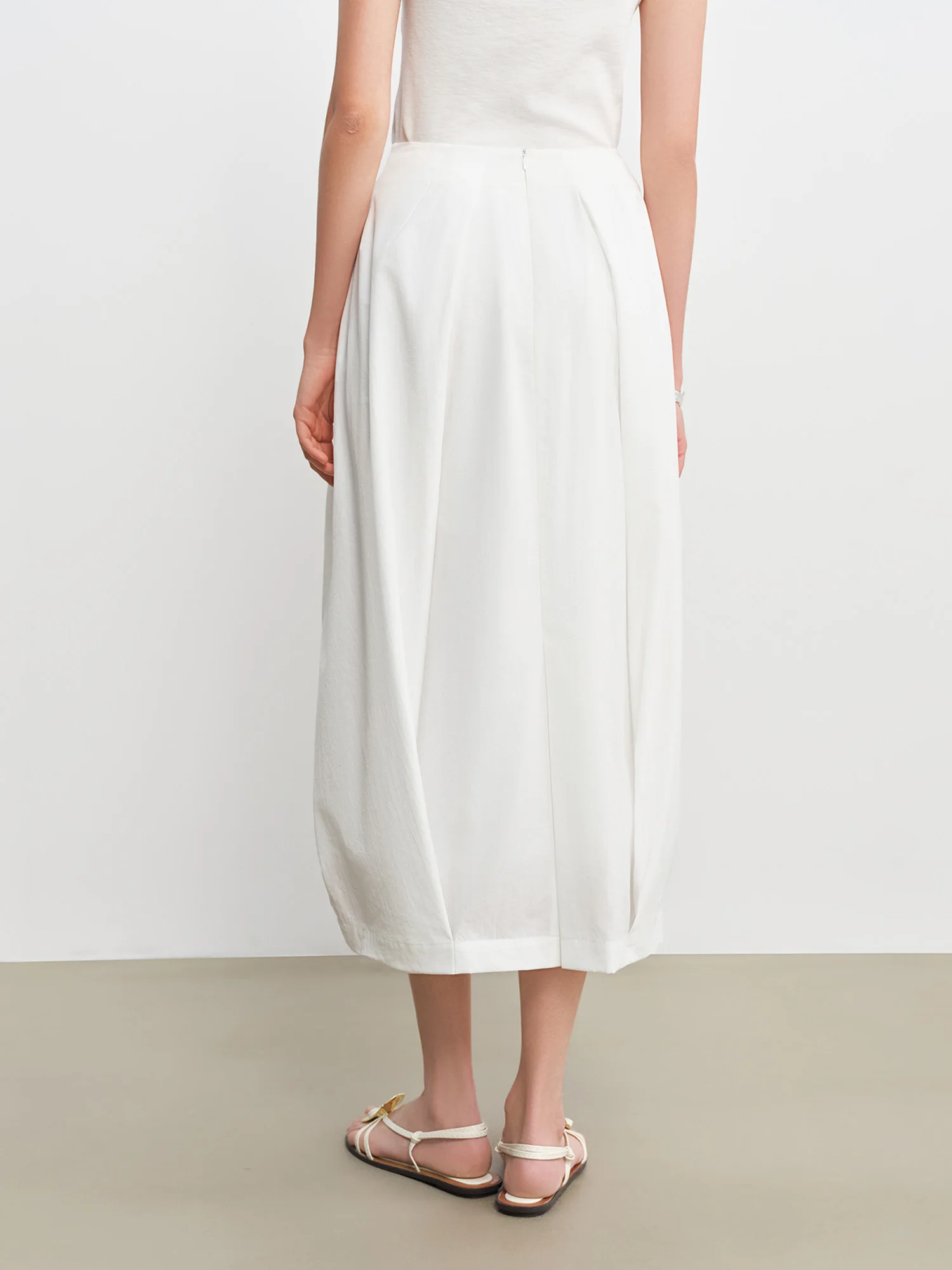 ZIQIAO 2026 Spring Women's White Sculptural Bud Skirt - Mid-Length A-Line Floral-Inspired Design for Casual and Date Wear