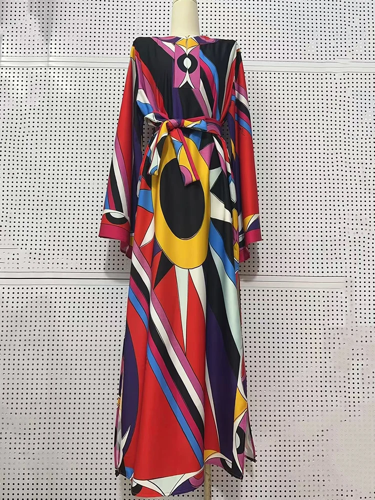 Designer style women's clothing, retro, geometric, positioning print, pullover dress, fashionable, loose, plus-size, slit skirt