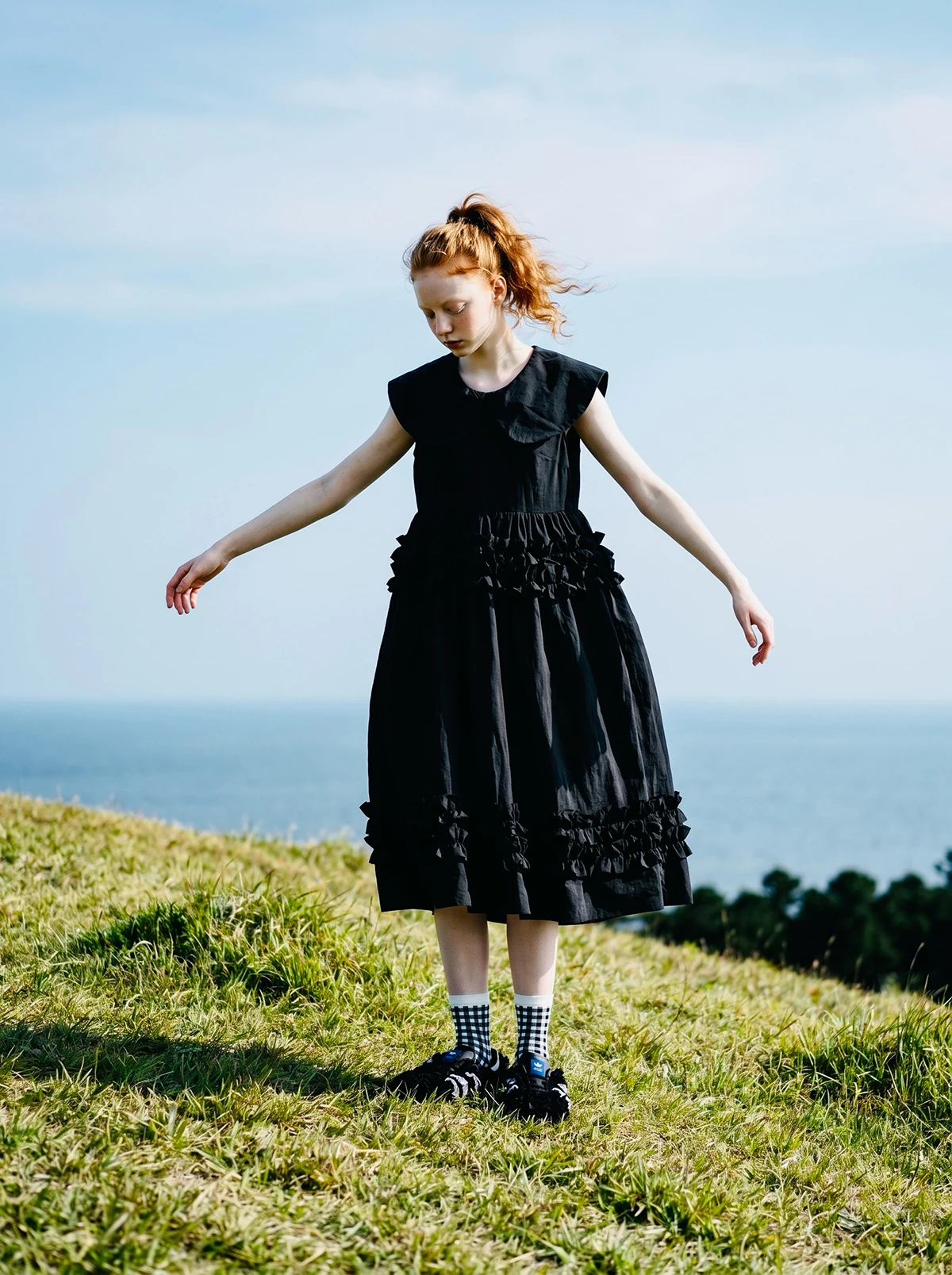 Black temperament dress, women's imakokoni original, summer casual art texture, doll neck sleeveless mid length skirt 265573