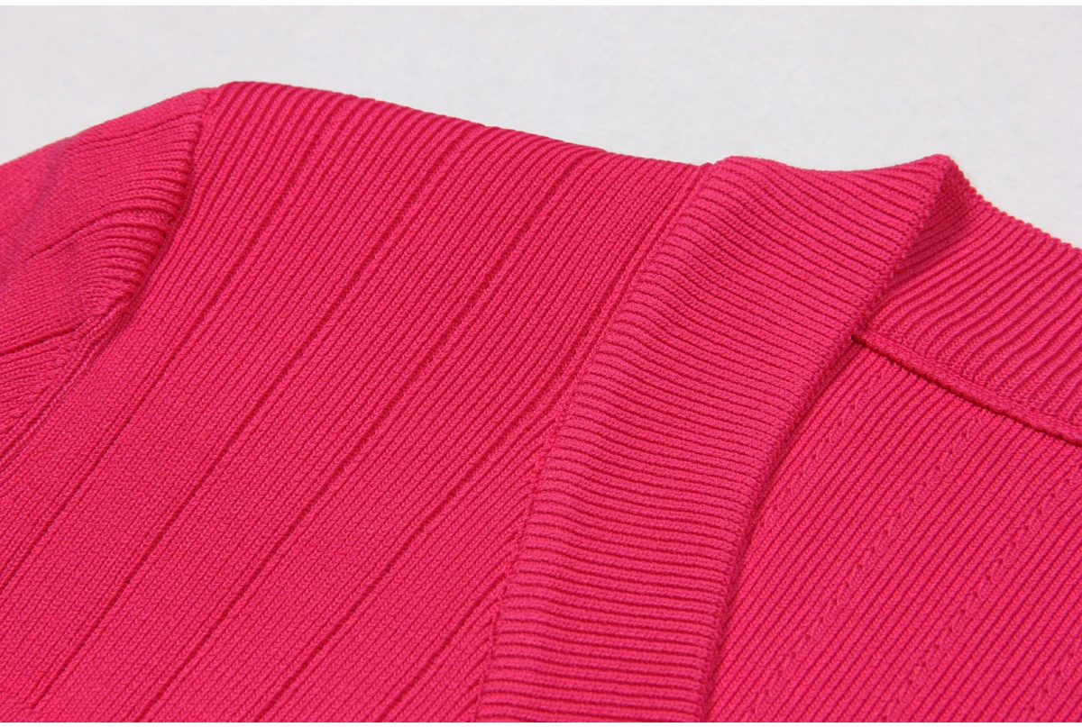 SML Black And White High-quality Fashionable Elastic Knitted Fabric Button Decoration Short Sleeved Slim Fitting Women's T-shirt