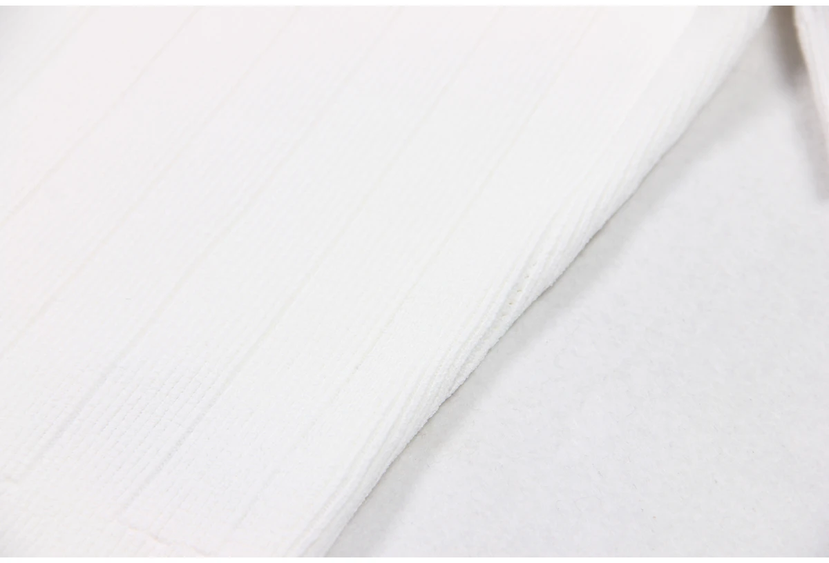 SML Black And White High-quality Fashionable Elastic Knitted Fabric Button Decoration Short Sleeved Slim Fitting Women's T-shirt