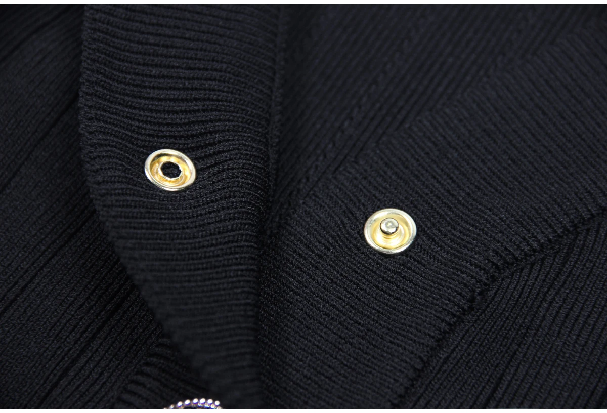 SML Black And White High-quality Fashionable Elastic Knitted Fabric Button Decoration Short Sleeved Slim Fitting Women's T-shirt
