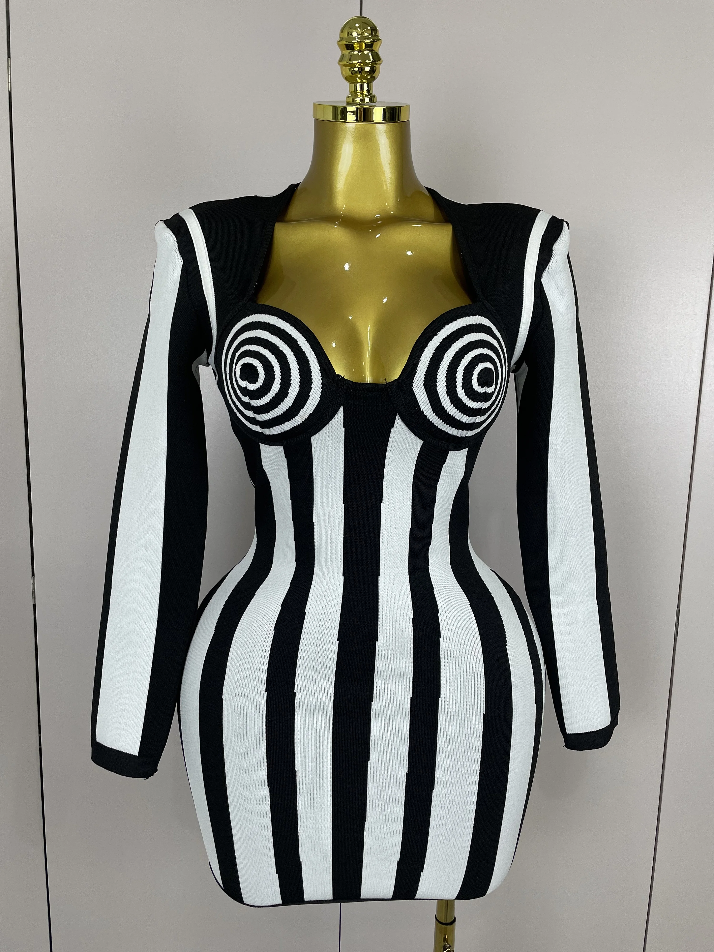 2025 Luxury Sexy Long Sleeve Stripe Black White Mini Bandage Dress Women Knitted Celebrity Elegant Evening Club Birthday Dresses
