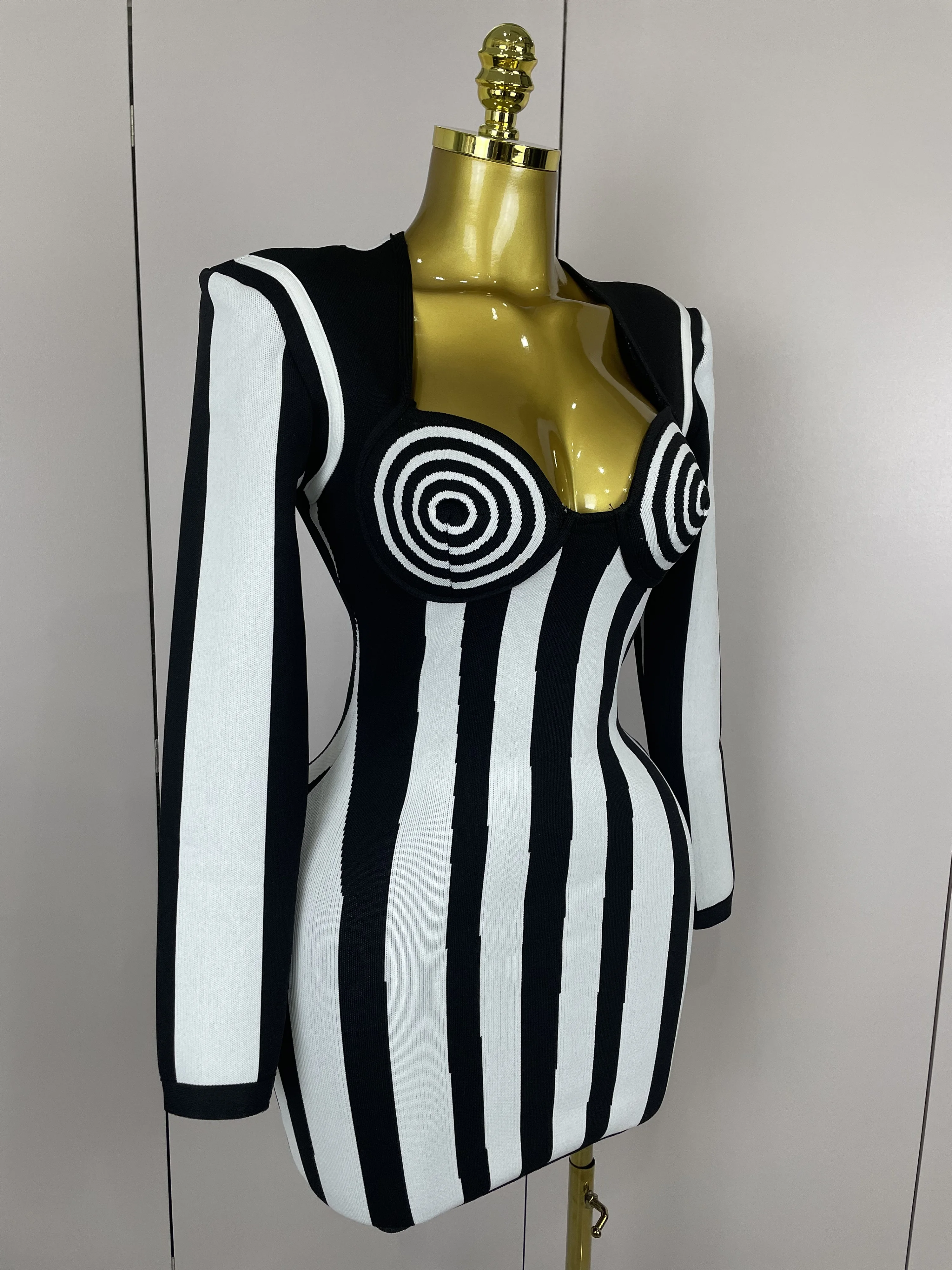 2025 Luxury Sexy Long Sleeve Stripe Black White Mini Bandage Dress Women Knitted Celebrity Elegant Evening Club Birthday Dresses
