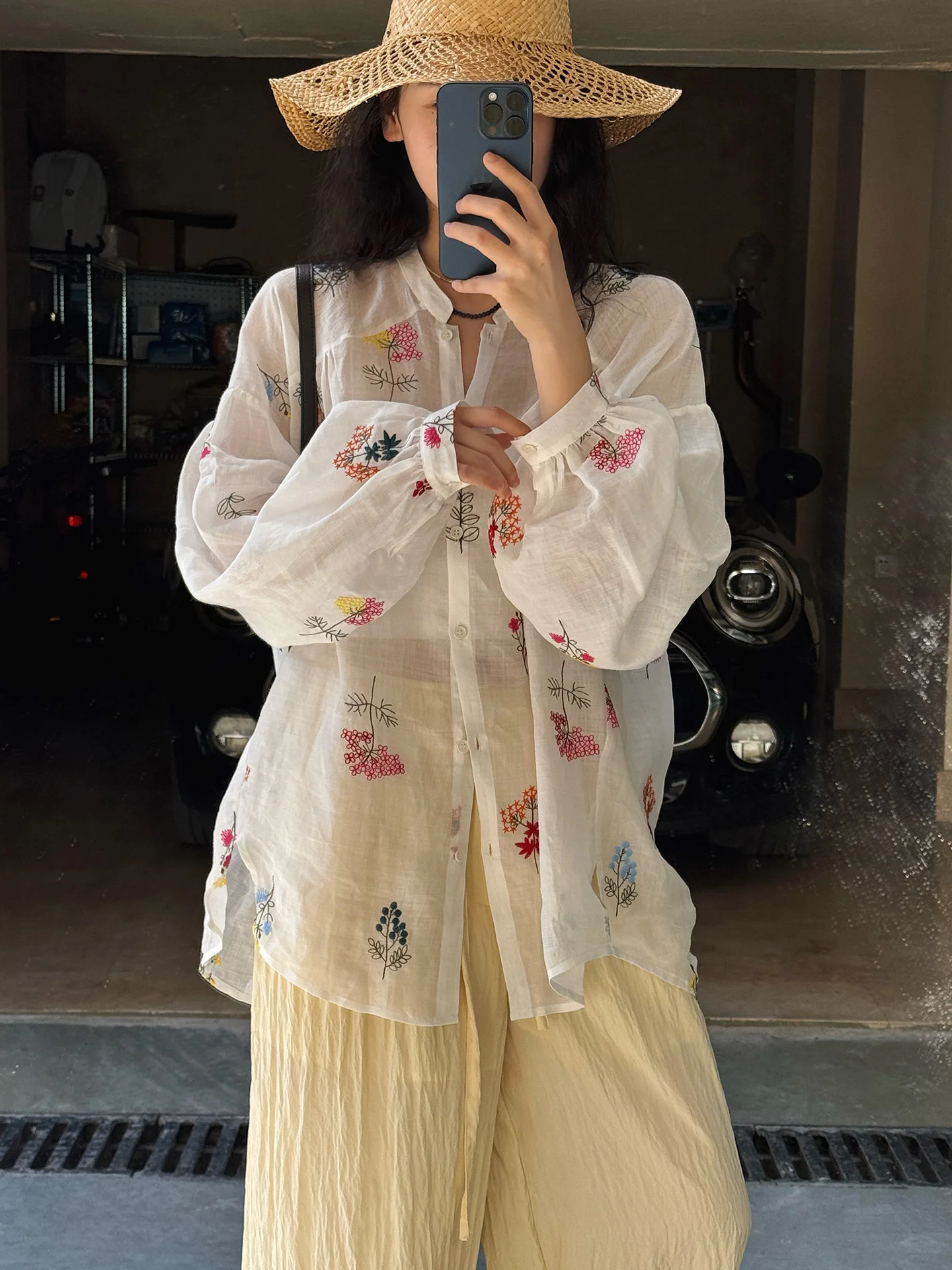 Women Summer Sexy Bohemian Blouses V-Neck Flower Embroidery Blouses Fashion Women Elegant White Tops Shirts