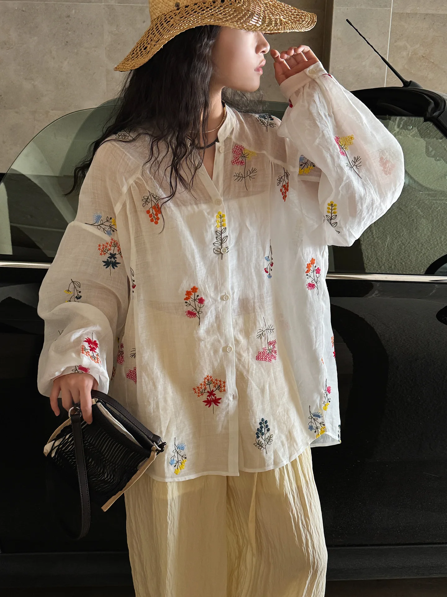 Women Summer Sexy Bohemian Blouses V-Neck Flower Embroidery Blouses Fashion Women Elegant White Tops Shirts