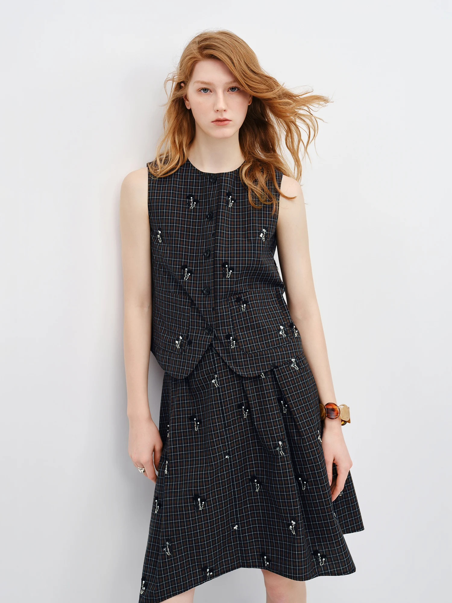 FSLE 【Premium Series】 Women's 2026 Summer New Vintage Beaded Black Plaid Tweed Vest & Skirt Set | Elegant Lady Two-Piece Outfit