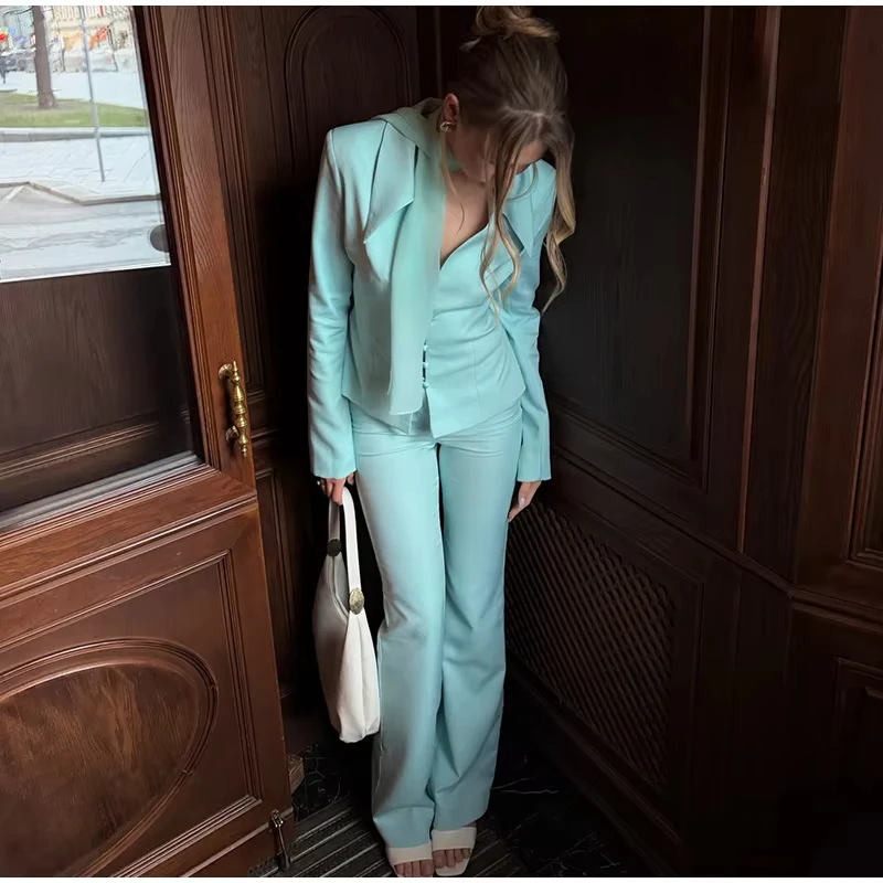 KT 2026 new style custom women's two-piece suit, bow tie jacket with perforated details and trousers / mini skirt