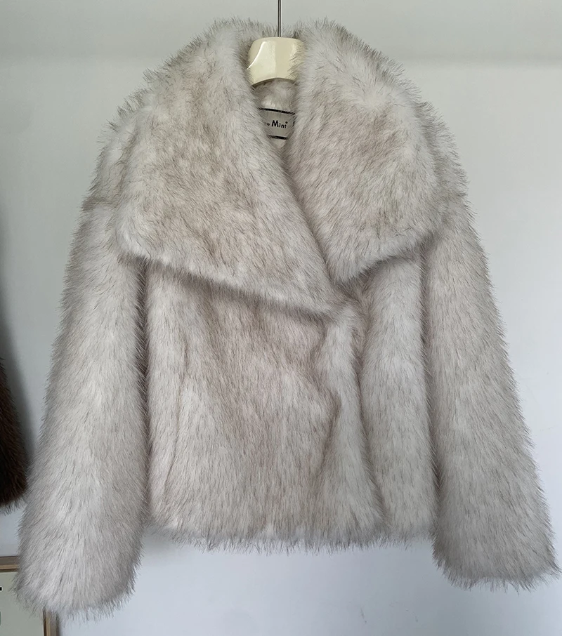 2024 Winter New Fashion Gradient Fluffy Fur Coat Women High Street Luxury Big Fur Collar Faux Fox Fur Jacket Female Overcoats