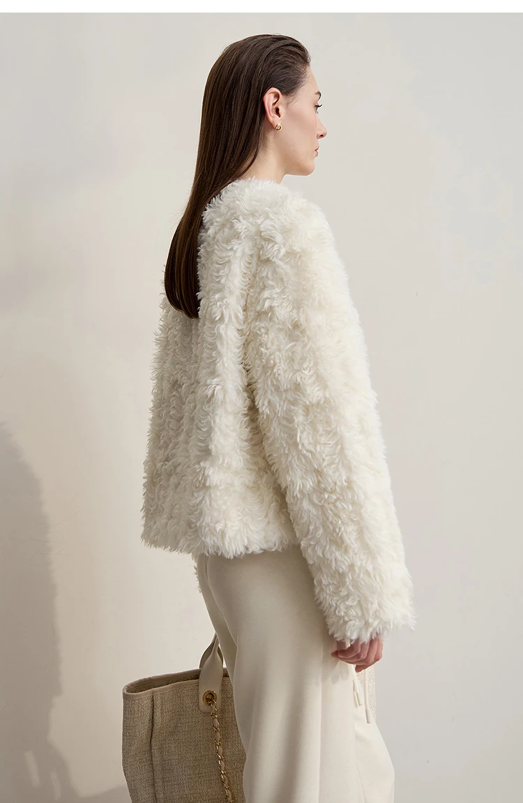 AMII Women's Coat 2026 Winter Warm Minimalist Loose Short Fur Coats Elegant Zipper Long Sleeve Jacket Woman Clothing 12514003