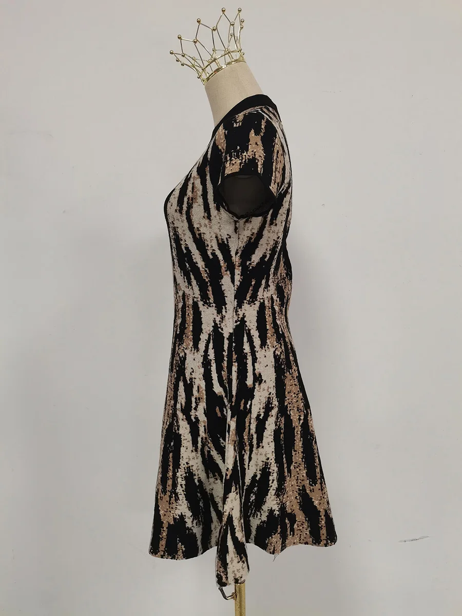 TWOTWINSTYLE Leopard Slimming Fashion Dresses for Women Round Neck Short Sleeves High Waist Casual Mini Dress Female Clothing