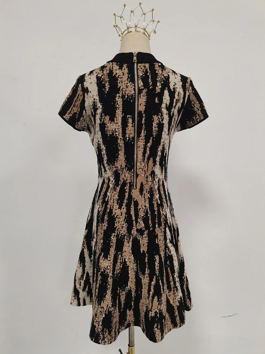 TWOTWINSTYLE Leopard Slimming Fashion Dresses for Women Round Neck Short Sleeves High Waist Casual Mini Dress Female Clothing
