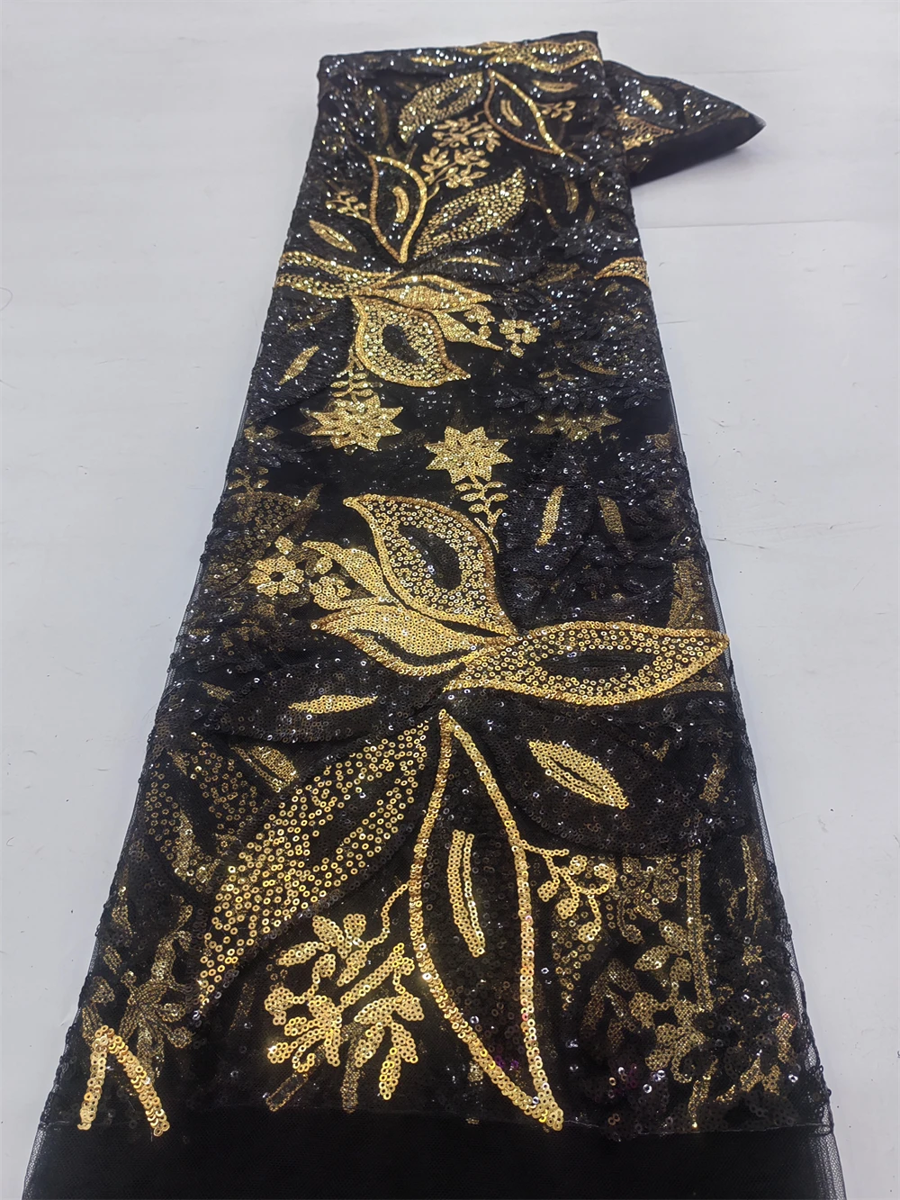 latest nigerian lace fabrics French Tulle Net Lace with Sequins and Beads African Embroidered Lace Fabric Lace Fabric for Sewing