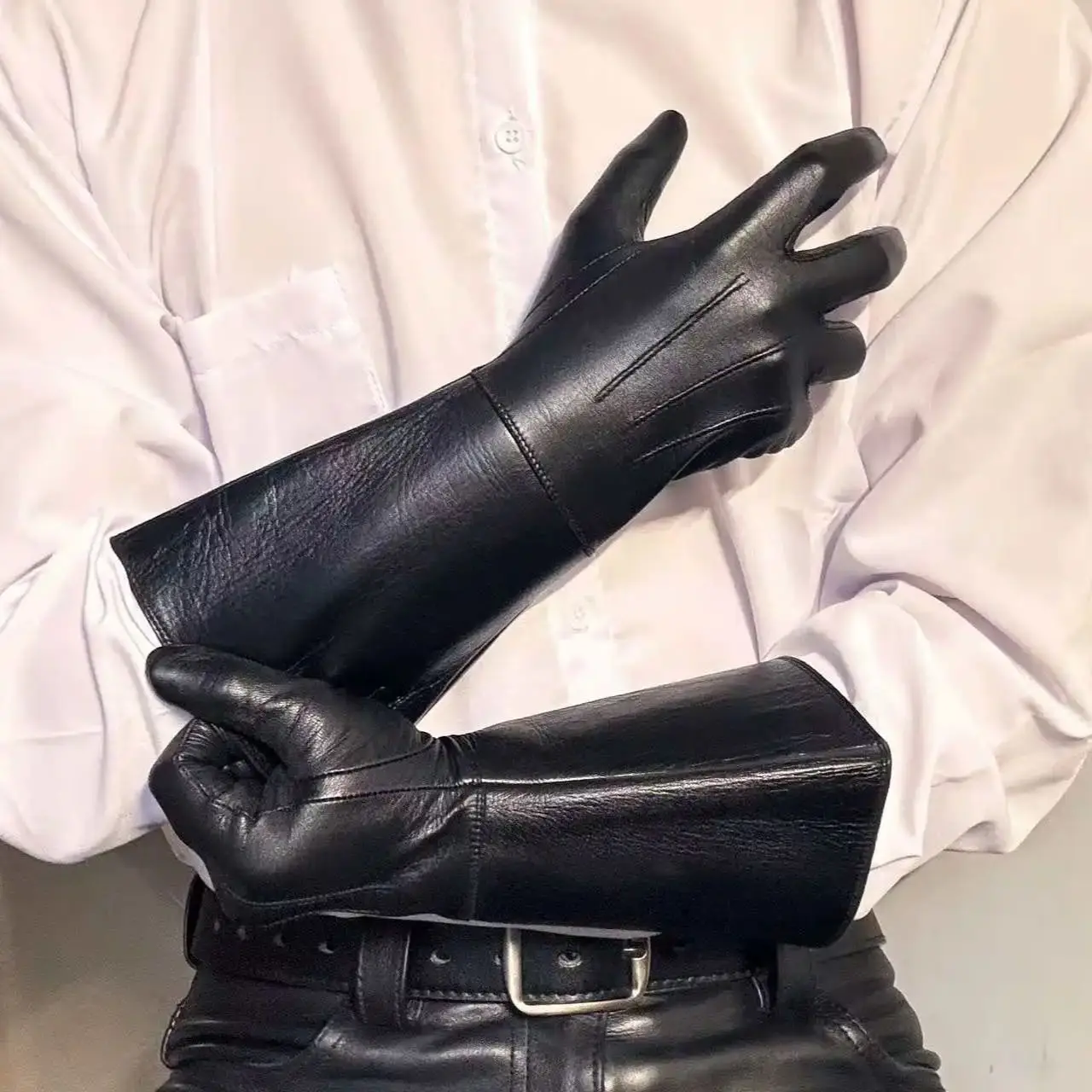 Men's Luxury Long Leather Gloves Genuine Lambskin Unlined Thin Soft Touchscreen Fitted Black Gloves for Motorcycle Riding Drive