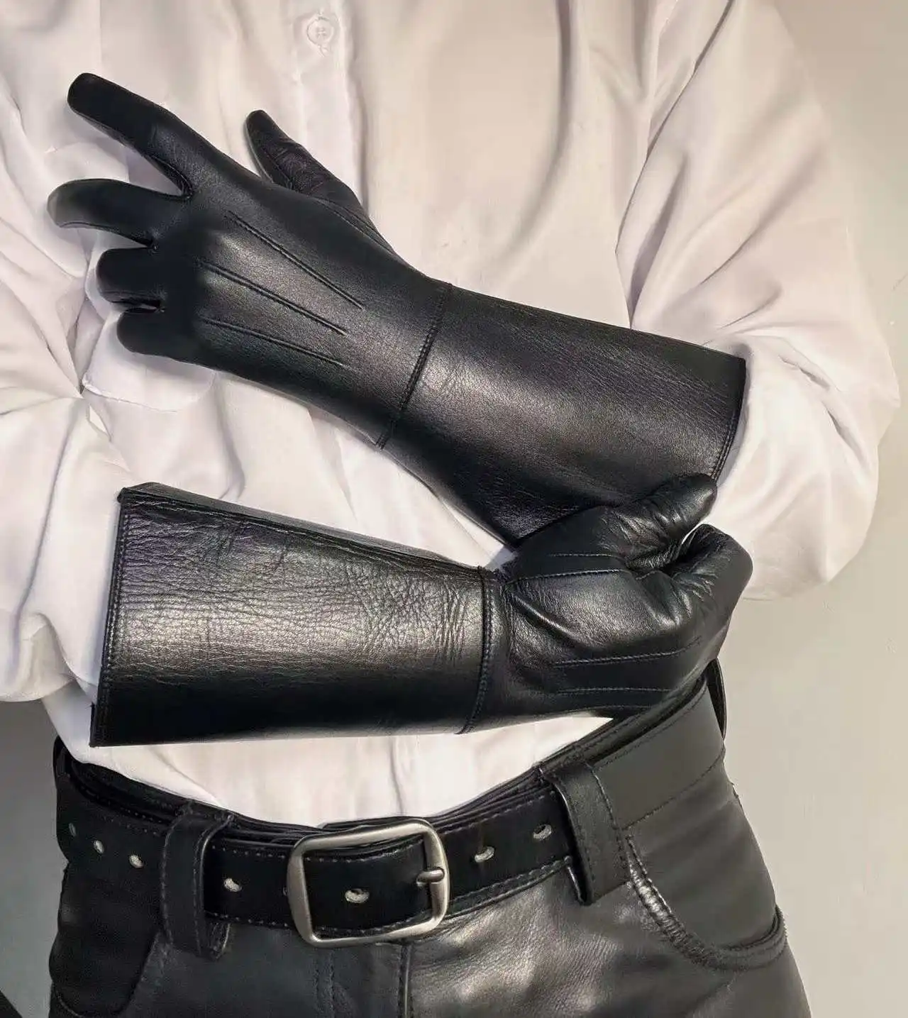 Men's Luxury Long Leather Gloves Genuine Lambskin Unlined Thin Soft Touchscreen Fitted Black Gloves for Motorcycle Riding Drive
