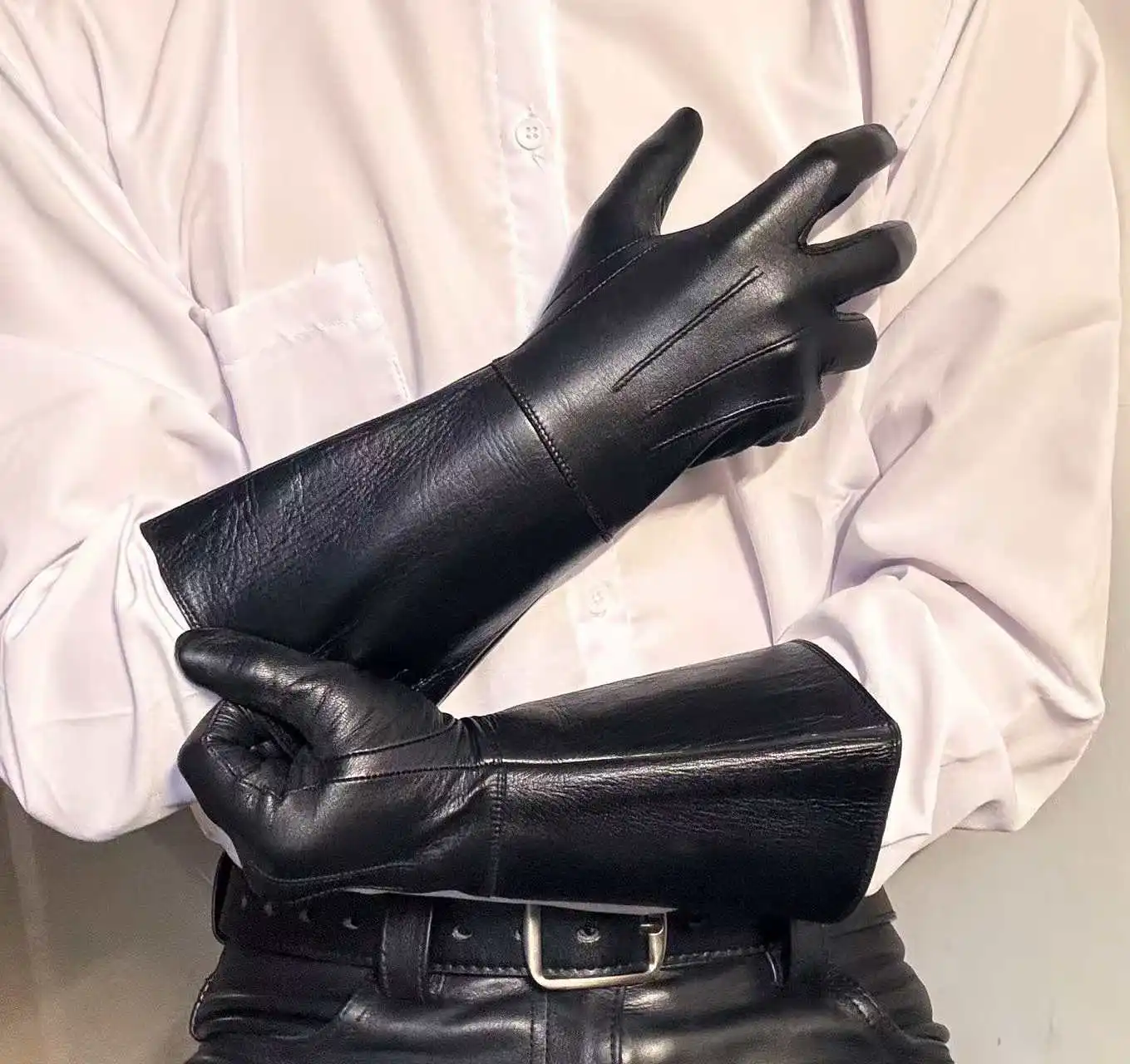 Men's Luxury Long Leather Gloves Genuine Lambskin Unlined Thin Soft Touchscreen Fitted Black Gloves for Motorcycle Riding Drive