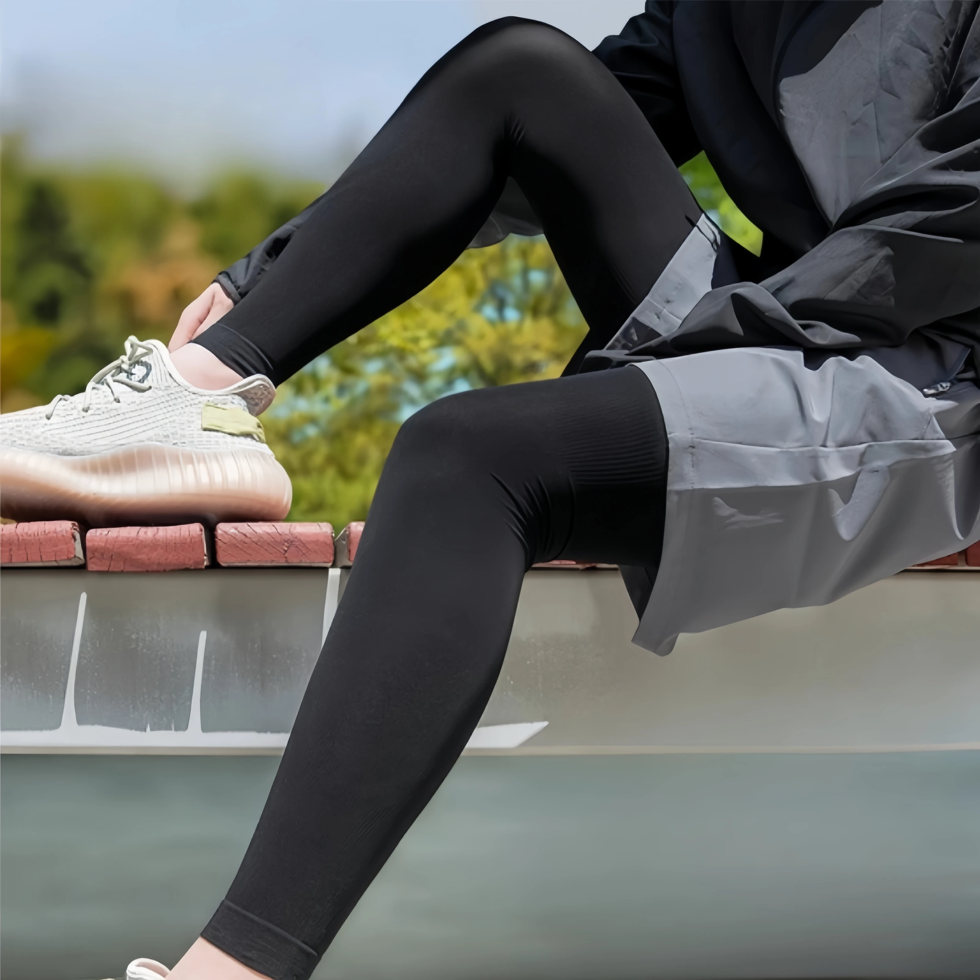 Male and female sunshade leg covers, suitable for cycling and driving, used for outdoor activities
