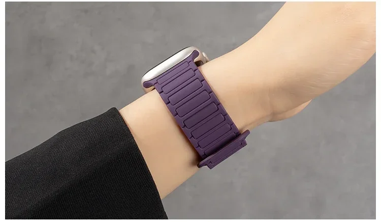Silicone Strap for Apple Watch 46mm 42mm 49 45mm 41mm 44 40mm Magnetic Band for IWatch Ultra 4/3/2 Series 12 11 10 9 8 7 6 SE 5